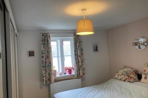 Master bedroom 2.jpg