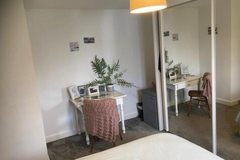 Master Bedroom 3.jpg