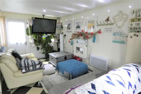 Lounge/diner/kitchen