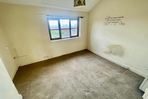 WhatsApp Image 2025-07-04 at 17.14.24 (4).jpeg