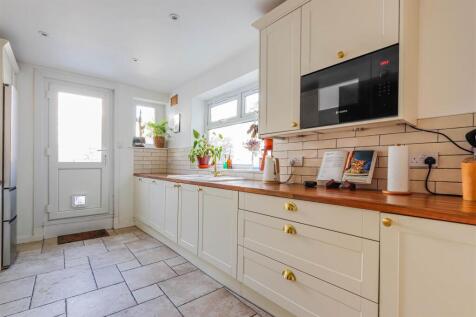 Plymouth Road-11.jpg