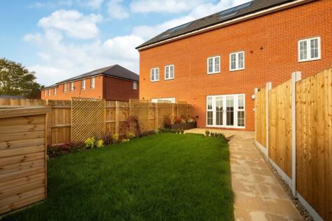 HenleyGate_BAR_Lakenheath_Garden