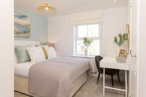 Second bedroom in a 3 bed Hadley