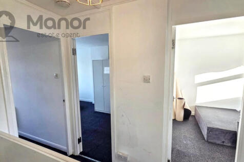 WhatsApp Image 2025-12-22 at 16.19.22 (1)