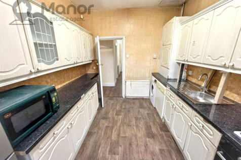 WhatsApp Image 2025-12-23 at 11.51.33 (1)