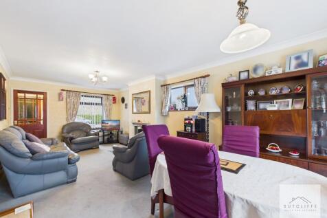 Living Room / Dining Area