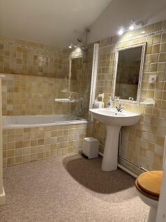 Top Floor Bathroom 1