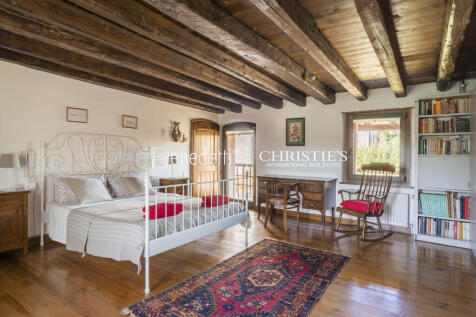 01f65f92-66b8-430f-a84e-453a64d56038_original