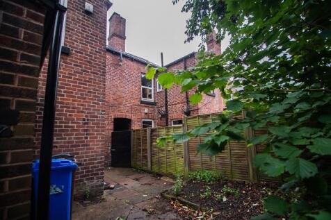 11_newington_rd_student_properties_exteriorrear.jp