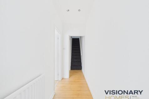 CAM03522G0-PR0214-STILL003