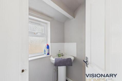 CAM03522G0-PR0214-STILL014