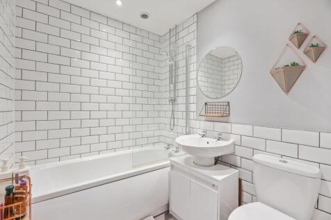 DSC06626-6f272116b9f21205d8a79a263b4dd472 - 800px.