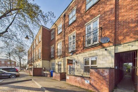 4 Redbourne Terrace (2).jpg