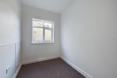 Bedroom 3 (Smallest)