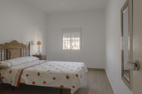 RG2504TH---bedroom-1