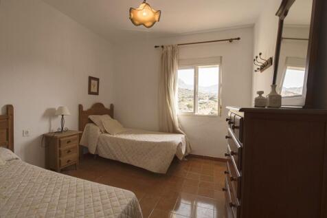 RG2504TH---bedroom-7