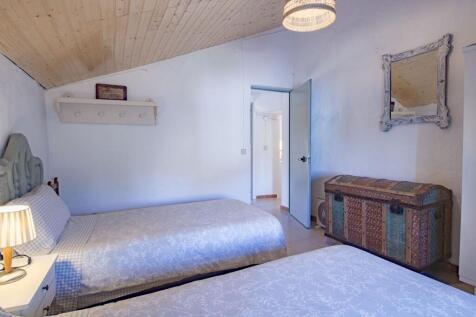 CAS2512CH---bedroom-