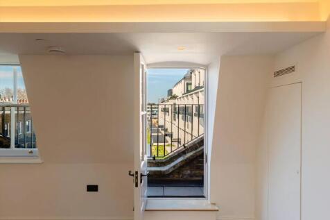 Interior &amp; Balcony