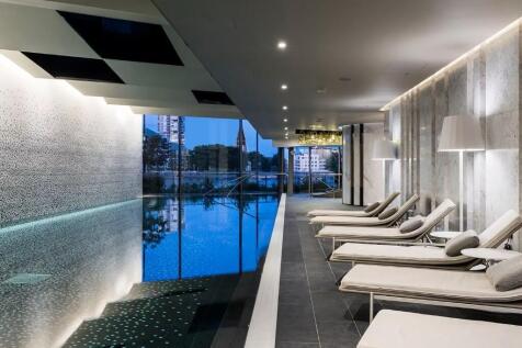 Amenities &amp; Pool