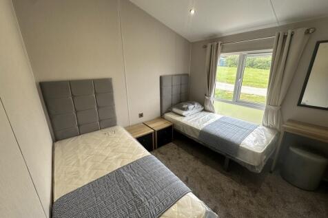2 bed Lodge in An...