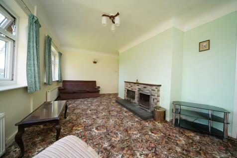 Lounge/Living Roo...