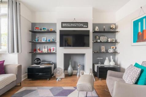 0J7ABN - Living Room A.jpg