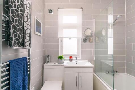 0J7ABN - Bathroom C.jpg