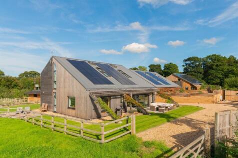 ESUOHAITSEH - External H.jpg