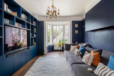 1H7RCN - Cinema Room C.jpg