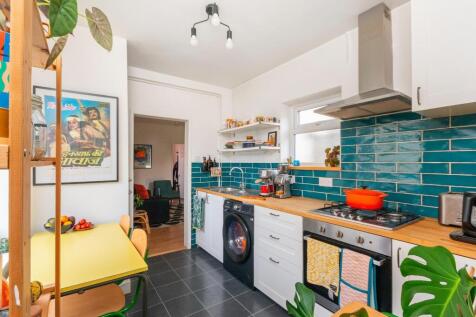 9A1ARBR - Kitchen A.jpg