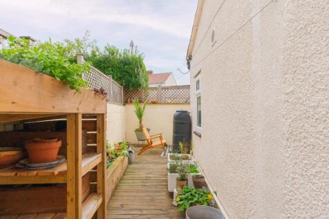 9A1ARBR - External E.jpg