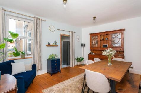 3L7CRSA - Dining Room C.jpg