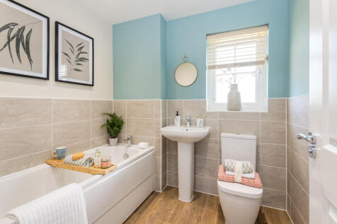 internal shot of the main bathroom in the portmore