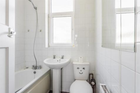 20a Cliff Road-17.jpg