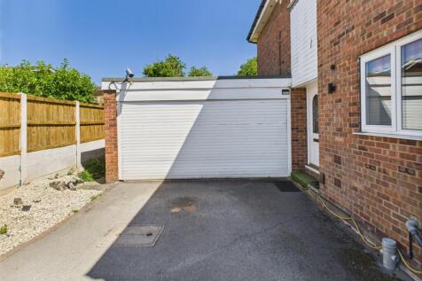 CAM04233G0-PR0026-STILL011