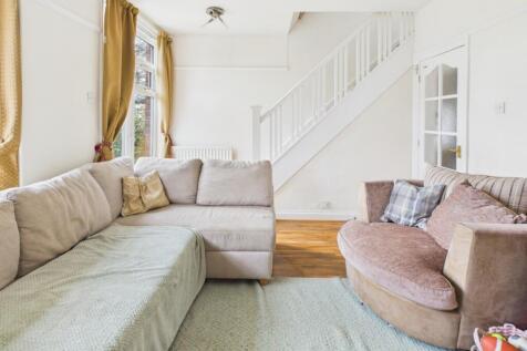 CAM04233G0-PR0035-STILL015