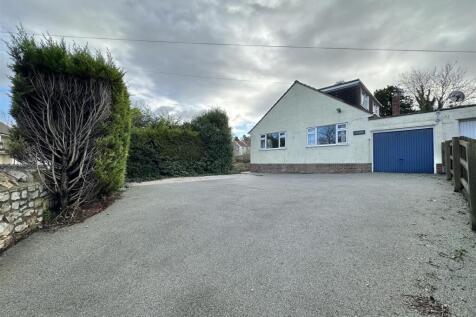 Drive, Parking and Garage