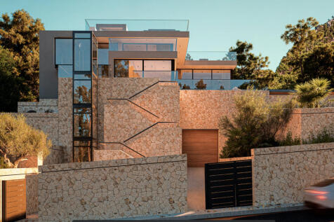 Natural stone facade