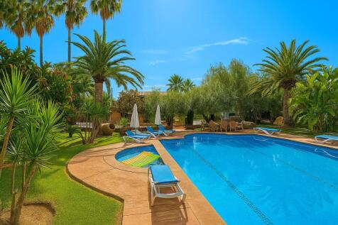 Finca with pool in Alcudia