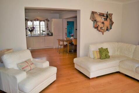 Sitting Room to Kitchen Diner