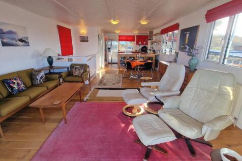 Sitting Room/Dining Room/Kitchen