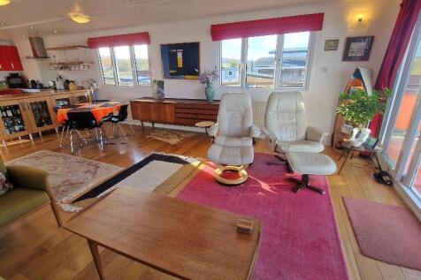 Sitting Room/Dining Room/Kitchen