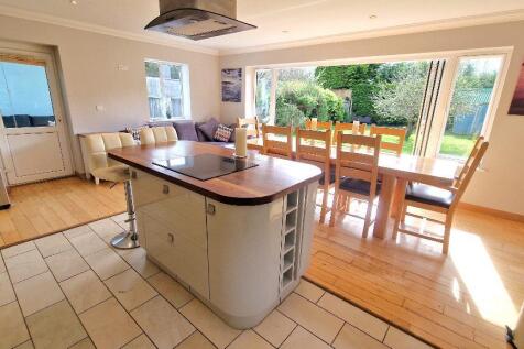 Open Plan Kitchen, Dining, Family Room