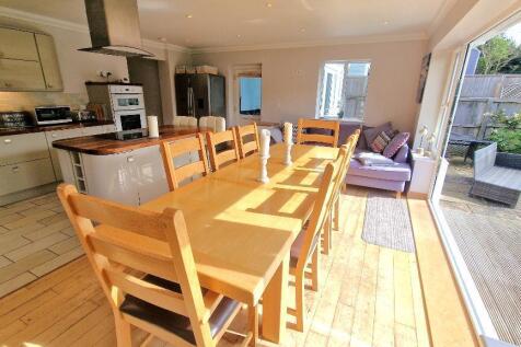 Open Plan Kitchen, Dining, Family Room