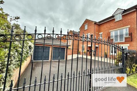 22 keddlestone close new front 222keddlestoneclose