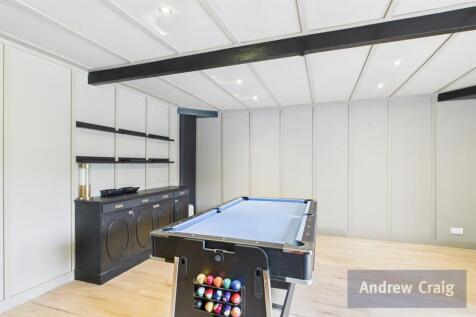 Games Room / Bar