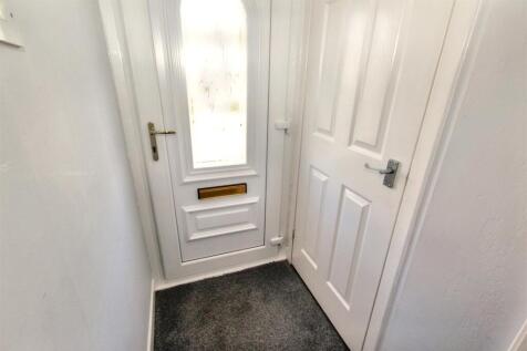 2- Vestibule.jpg