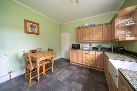51 Longhurst kitchen 2.jpg