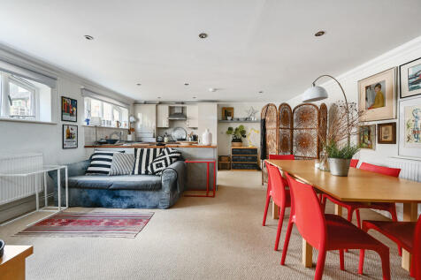 10 THE BURNHAMS -...