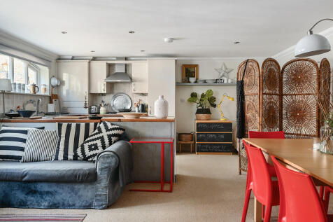 10 THE BURNHAMS -...